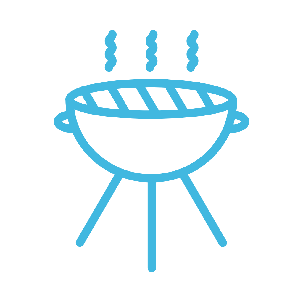 Courtyard Lounge with Gas BBQ Grills in Luxury Apartment Community